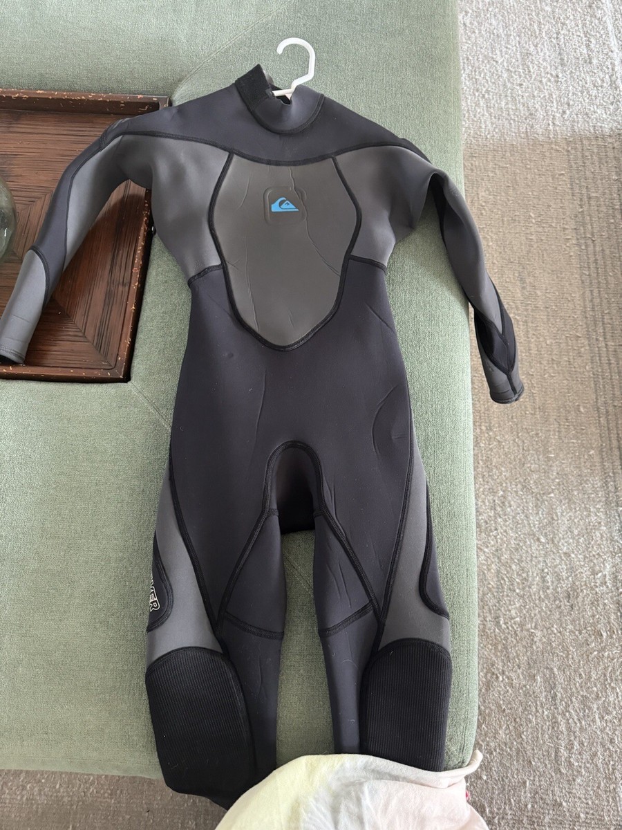 QUIKSILVER SYNCRO 3:2 GBS フルスーツ　子供用 Quiksilver Boys 3/2 Syncro Gbs Back Zip Fullsuit Wetsuit