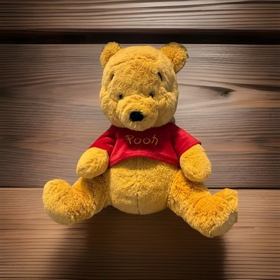 Disney Store Exclusive Authentic Original MC Pooh Global 15  Plush