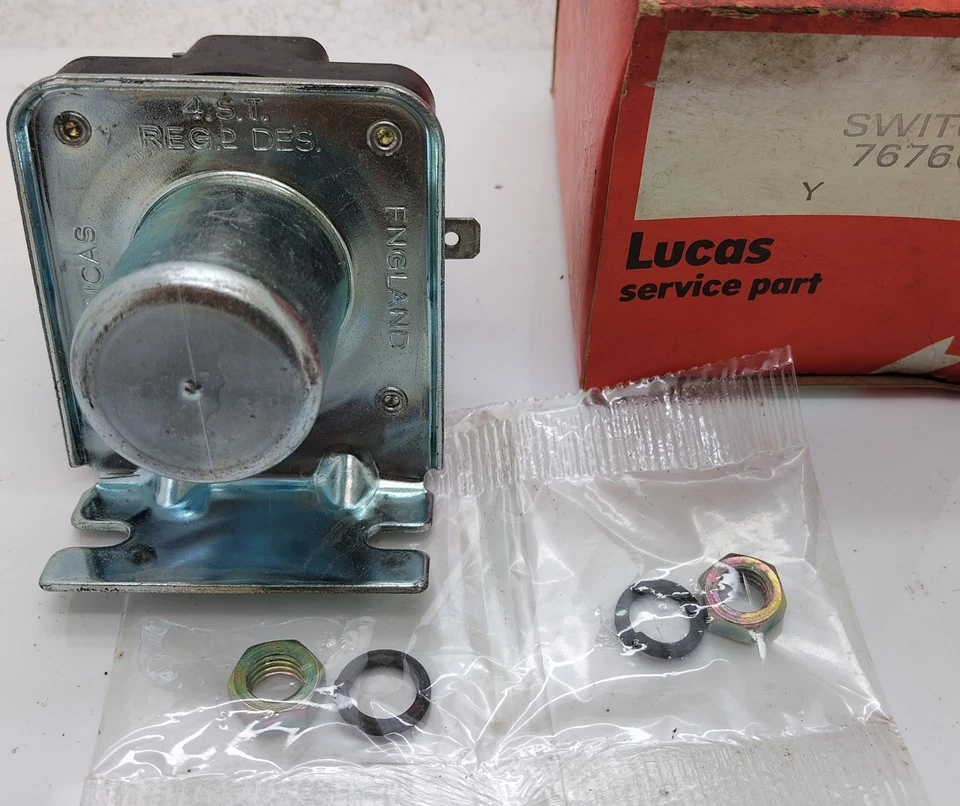 Land Rover Series 12 Volt Starter Solenoid 4st. Series 2. 3 Defender. Nos - Image 3 of 3