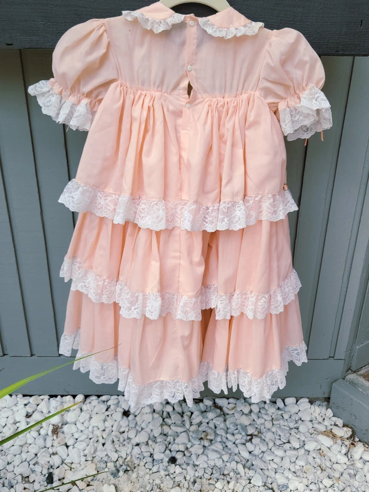 Vintage 1980s Girls 7/8 Cottage Core Party Dress Lace & Layers Peach Shabby - Image 3 of 4