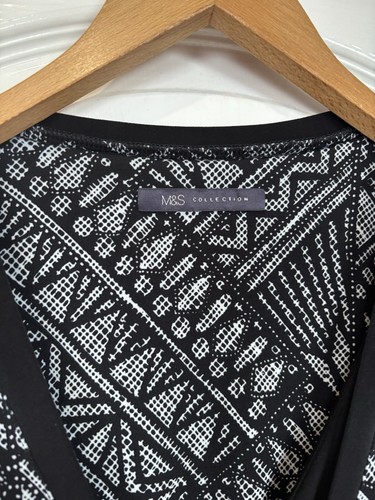 Marks and Spencer’s collection wrap style dress size 14 long sleeved VGC - Picture 4 of 5