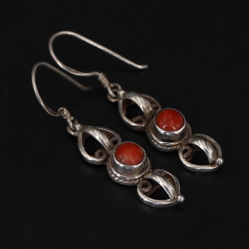 VTG Sterling Silver - SOUTHWESTERN Coral Braided Heart Dangle Earrings - 5g