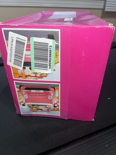 BRAND NEW & SEALED - Barbie Fiat 500 Doll and Vehicle Damaged Box - Picture 6 of 7