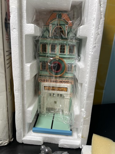 1999 Dept 56 Monopoly Series OLD ST JAMES HOSPITAL One Eighty St James Place - Foto 5 di 14