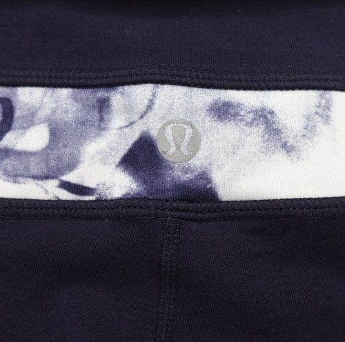 Lululemon Pants Womens 2 Blue Groove Flare Athletic Gym Tie Dye Waistband - Picture 7 of 14