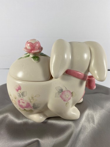 Pfaltzgraff Bunny Sugar Bowl with Lid & Creamer Easter Tea Rose Pattern Vintage - Picture 4 of 14