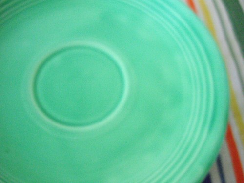 Vintage Fiesta 6" SAUCERS ~ 2 YELLOW 2 GREEN ~ Set of 4 ~ UNMARKED ~ - Picture 3 of 9