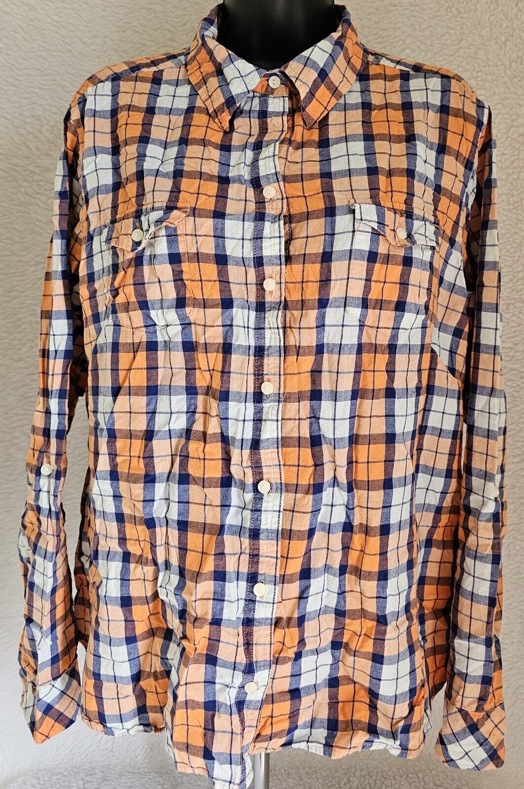 Picture 1 of 24