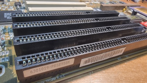 ABIT AB-PR5 - Cyrix 6x86-S-P150+ - 48MB EDO - Picture 6 of 12