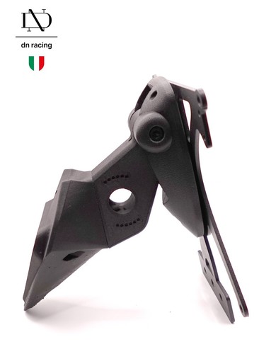 Portatarga x Triumph daytona 660 (U65A) + Luce Targa 024 - Foto 4 di 18
