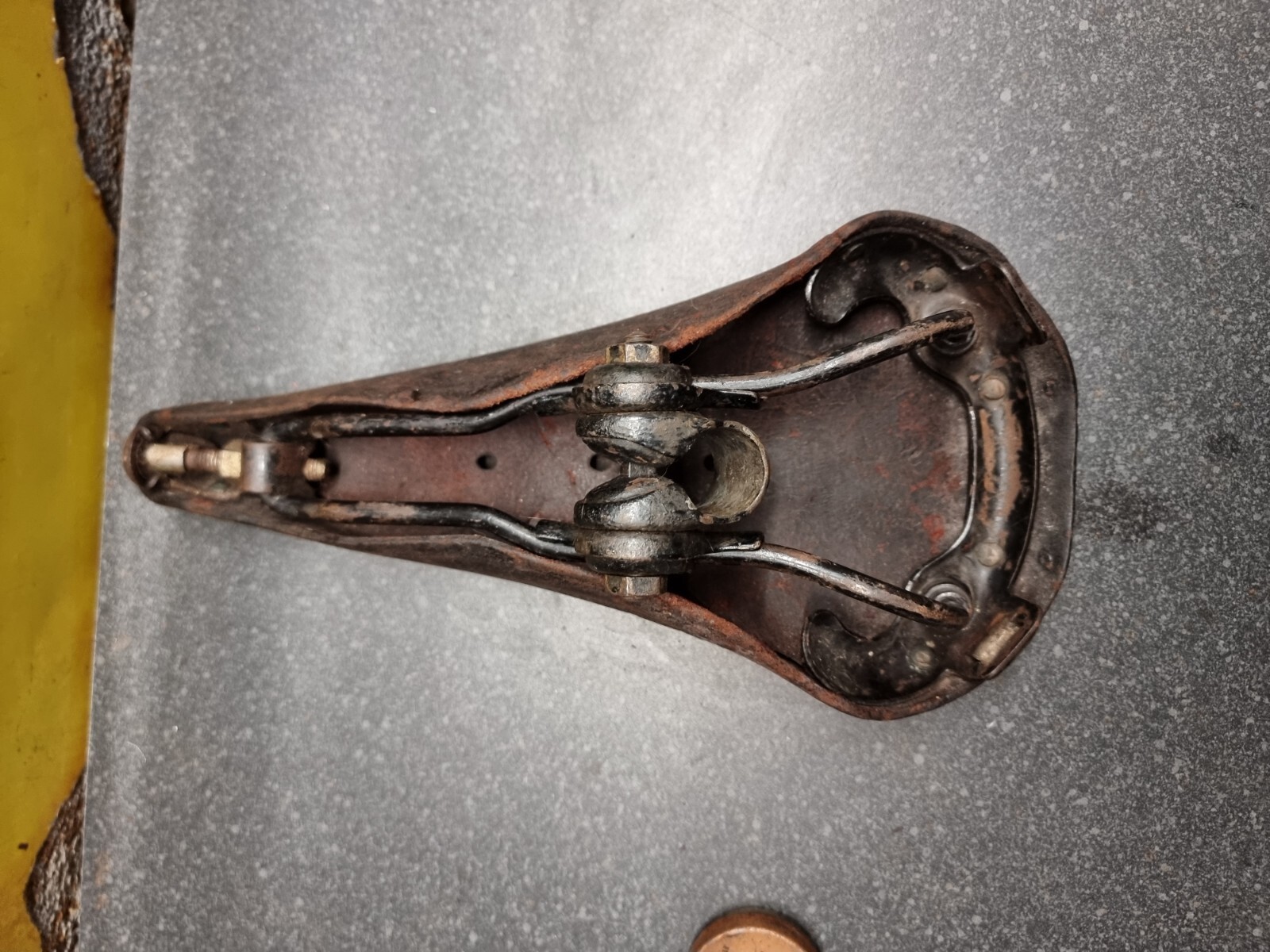 brooks saddle proofide