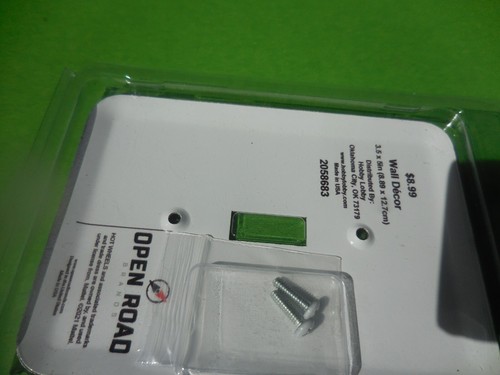 Placa de interruptor único de metal rojo Hot Wheels - Imagen 4 de 5