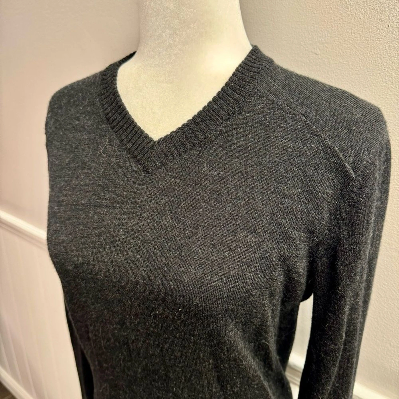 smartwool kiva ridge long sleeve v-neck merino wool sweater
