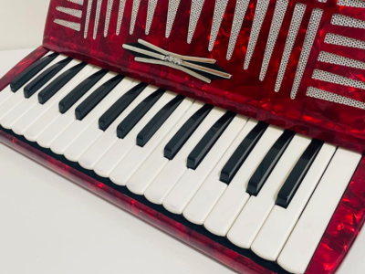 YAMAHA Accordion YA-21 Red 32 Keyboard 21 Bass No case | eBay