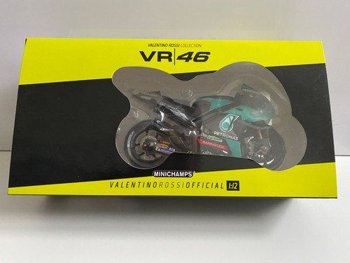 Minichamps 1-12 - Valentino Rossi - 2021 - Petronas Yamaha YZRM1 - Picture 7 of 8