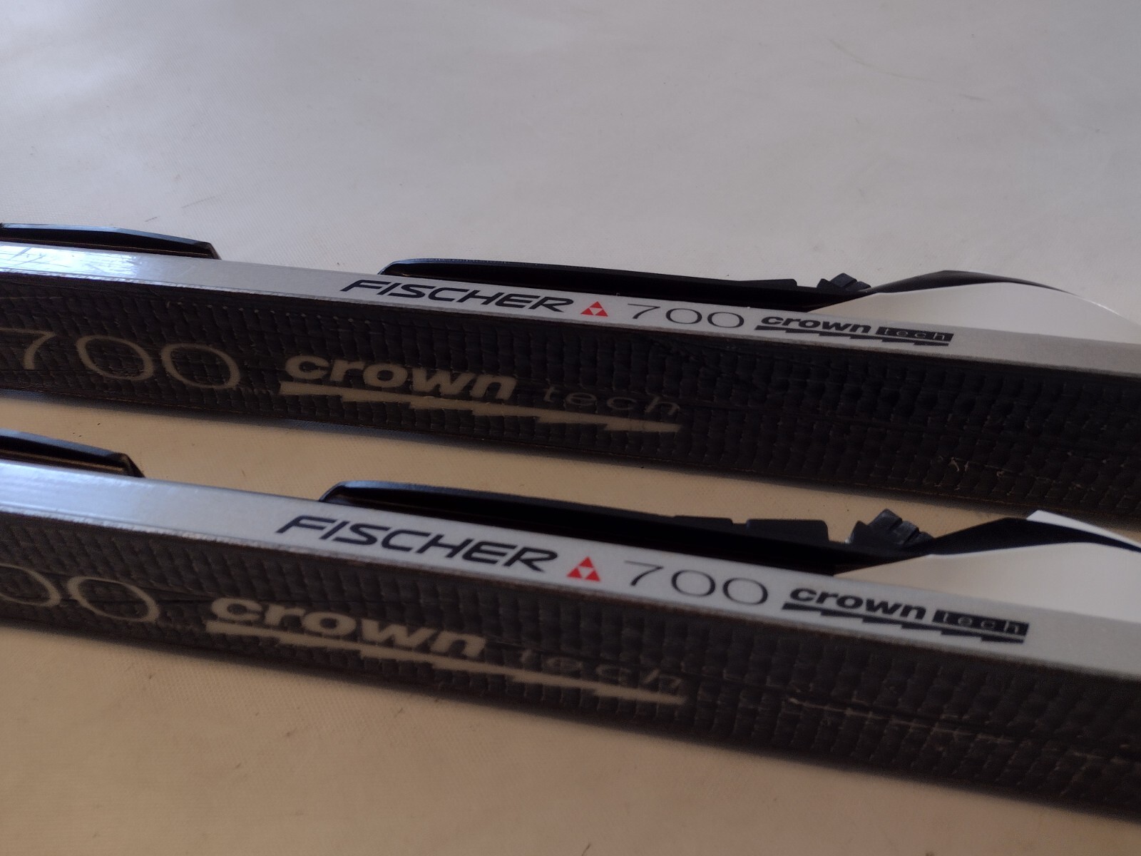 Fischer Metal Edge Cross Country SKIS 200 cm Waxless Rottefella NNNBC