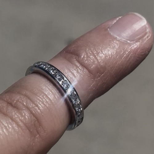 Fede nuziale Tiffany & Co. .950 platino cerchio intero diamante eternità 3 mm misura 4,5 - Foto 9 di 10