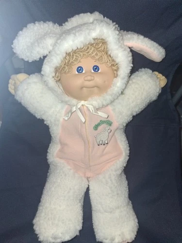 1985 Cabbage patch kid boy doll dressed in lamb outfit mold #3 blue ink signed