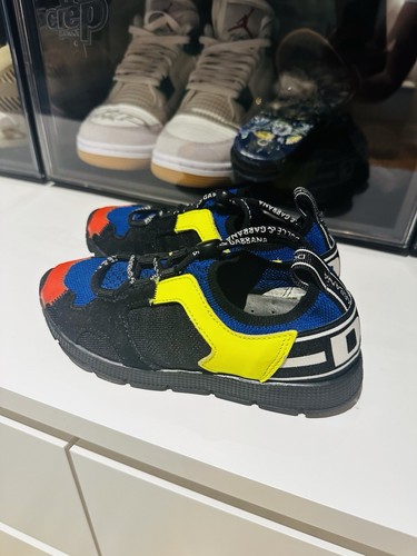 DG Kids Trainers - Picture 2 of 4