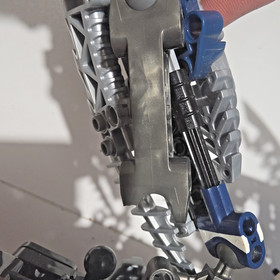 LEGO Bionicle Vezon and Kardas Dragon 10204 + Manual see description- complete