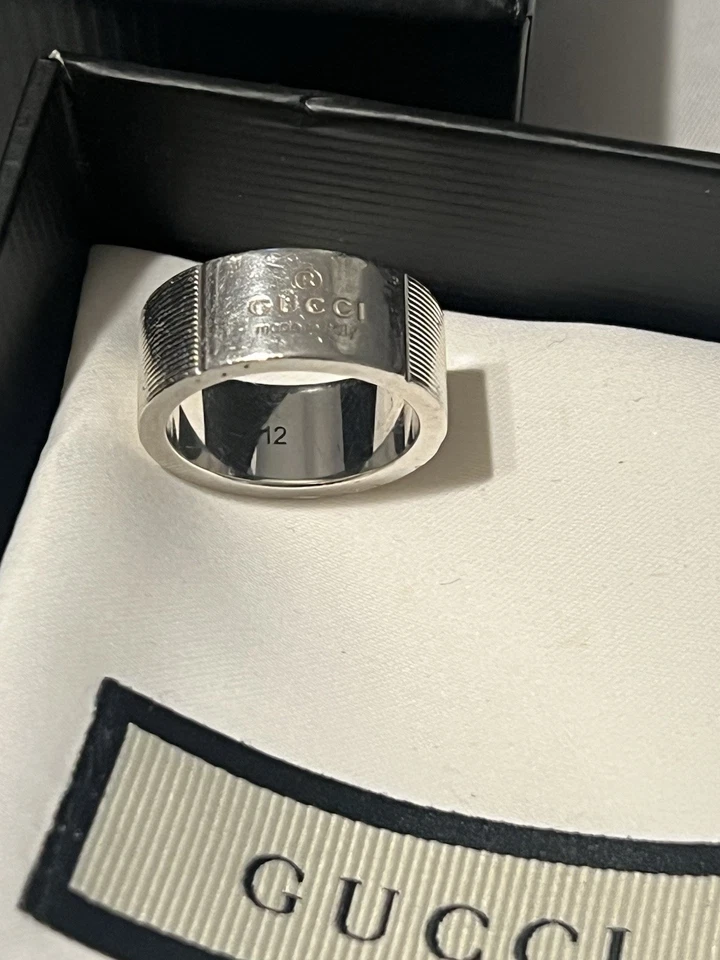 Auténtico Anillo Gucci Plata Esterlina Clásico Logo En Caja Regalo Foto 3 de 4
