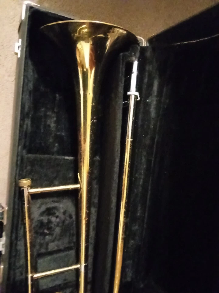 Bach Trombone - image 2 of 4