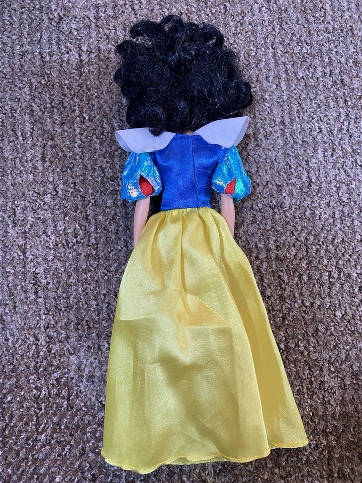 Dolls Princess Jasmine Snow White eBay