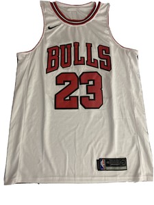bulls 23 jersey