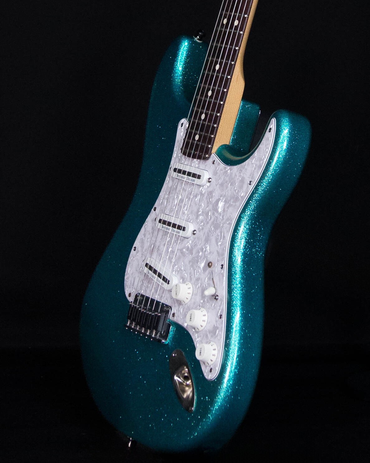 Fender Special Run Sparkle American Series Stratocaster, 2001, Teal Sparkle -