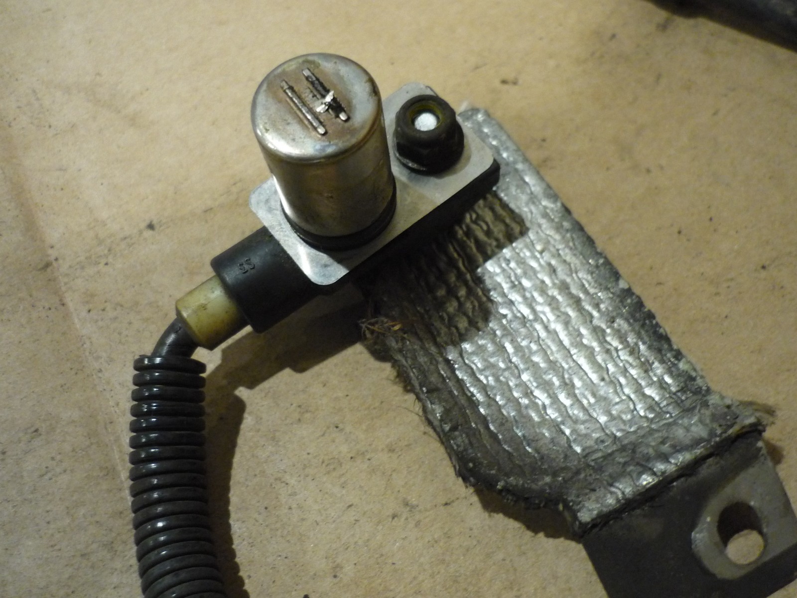 Ferrari 348,355- Front ABS Wheel Sensor - P/N 139639