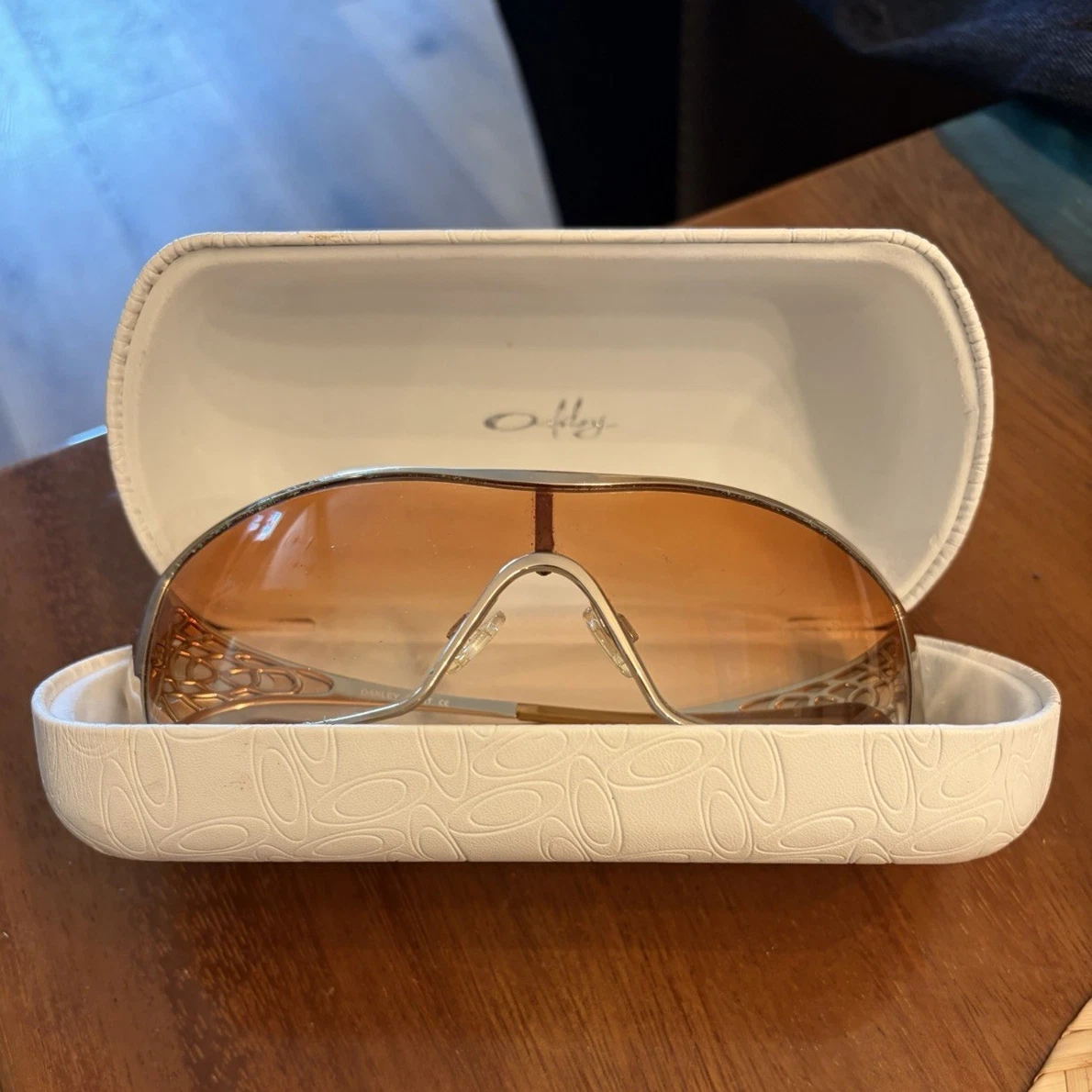 vintage OAKLEY シールドサングラス ゴールド ブラウン LEX Oakley Gold Shield Sunglasses for Women for sale | eBay