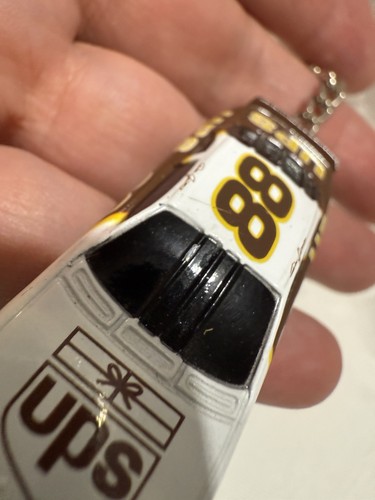 2000-UPS Racing-NASCAR-Dale Jarrett #88-Die Cast Car Keychain + Drink Can Sleeve - Picture 9 of 11