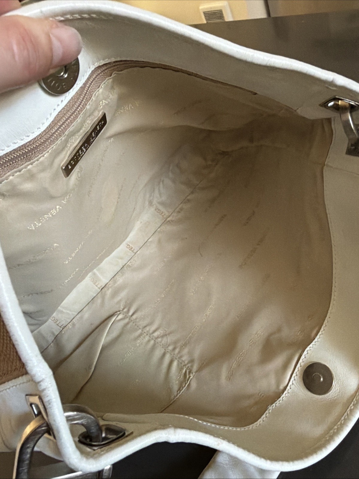 Vintage Bottega Veneta Made In Italy Shoulder Bag thumbnail 9