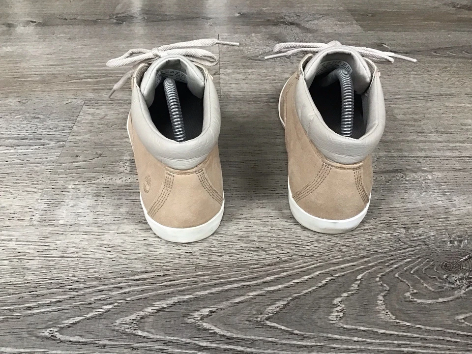 Timberland Mujer Dausette A1V9Z Beige Cuero Cordones Chukka Botas Talla 8.5 Foto 3 de 4
