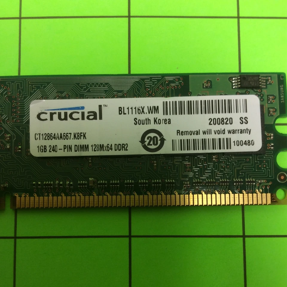 Memoria RAM de acceso aleatorio M378T2863DZS-CE6 1 GB DDR2-667 (PC2-5300) PC2-5300U Foto 4 de 4