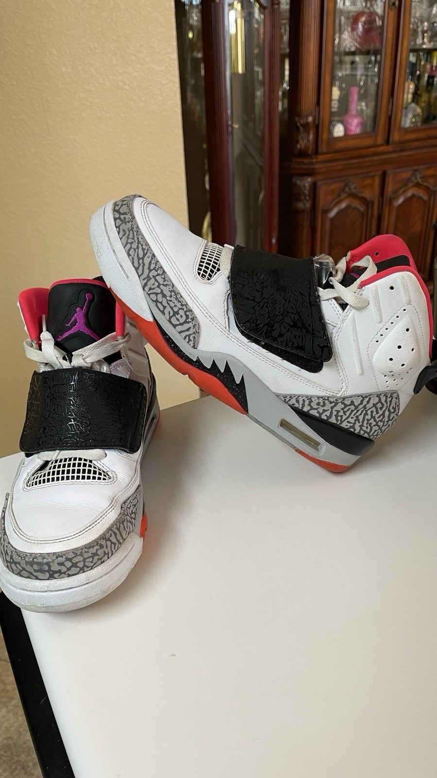 Jordan Son of Mars Hot Lava 2015 Retro White Cement Black Purple Sneakers 8.5 thumbnail 2