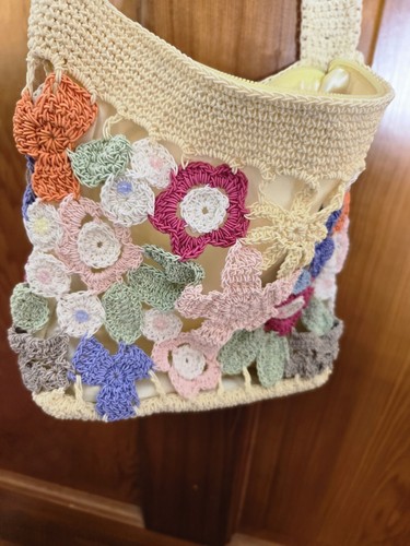 Borsa a mano vintage all'uncinetto nonna quadrata floreale boho cottagecore tracolla - Foto 3 di 10