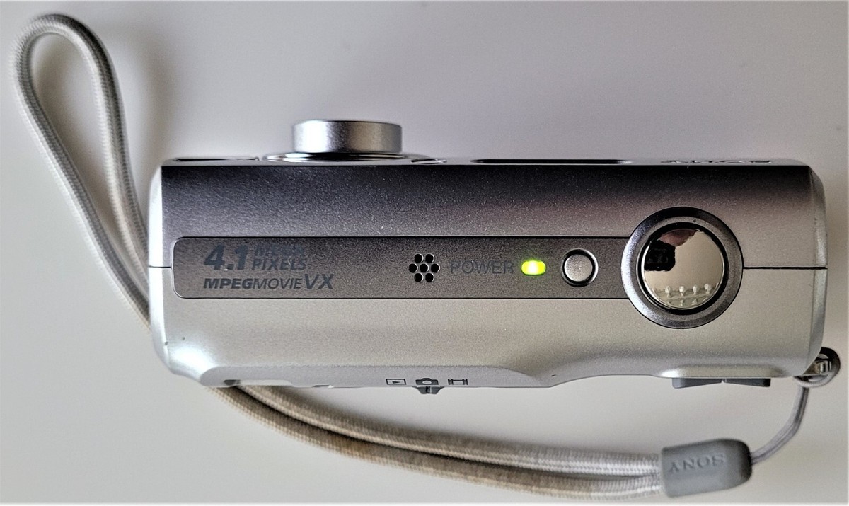 Sony Cyber-shot DSC-S40 4.1MP Digital Camera - Silver for sale