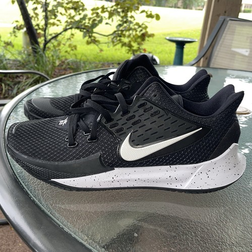 2019 #11 Kyrie Low II Basketball Shoes Black/White Size 16 Display Shoes - Picture 4 of 14