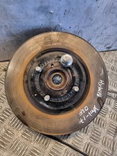 Buje de rueda delantero derecho Toyota Yaris 1.5 Hyb hatchback 2017