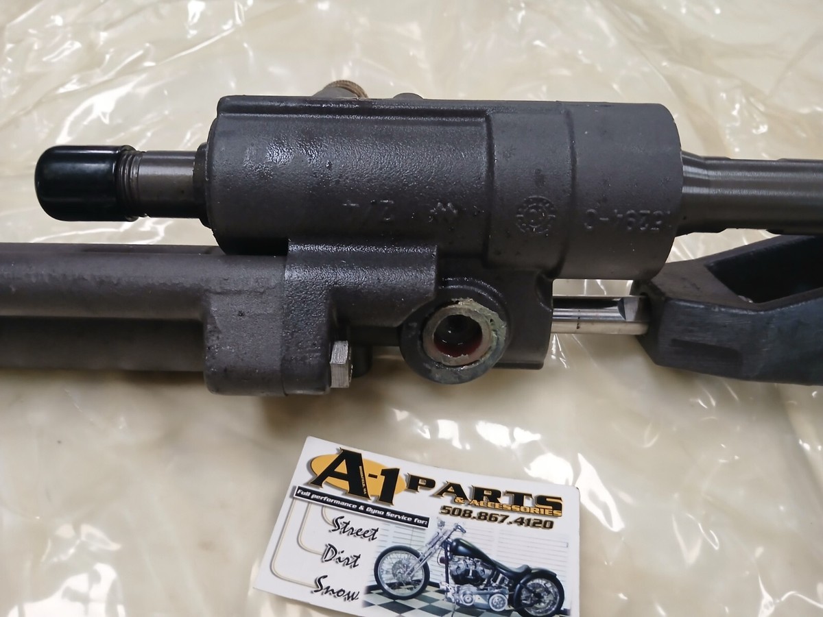 Quicksilver Mercury MerCruiser Power Steering Cylinder -NEEDS