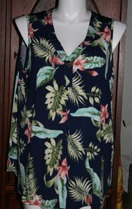 Siren-Lily-Women-039-s-SZ-3X-Navy-Blue-Floral-Sleeveless-Flowing-blouse-NWT