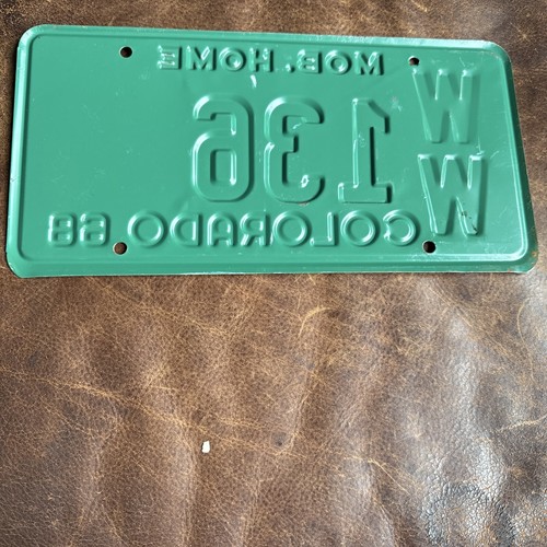 Placa de licencia de casa móvil Colorado 1968 vintage etiqueta del condado de Washington # 136 sin usar, en caja. - Imagen 6 de 6