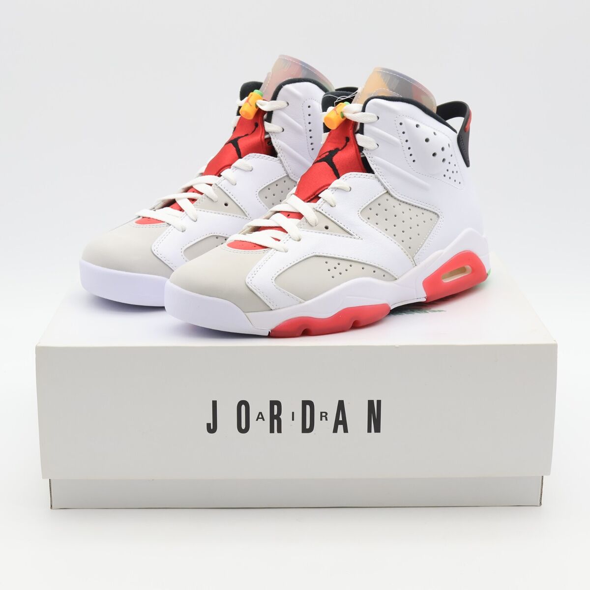 CT8529-062 Nike Air Jordan 6 Retro Hare Silver True Red CT8529-062 Nike Air Jordan 6 Retro Hare Silver True Red