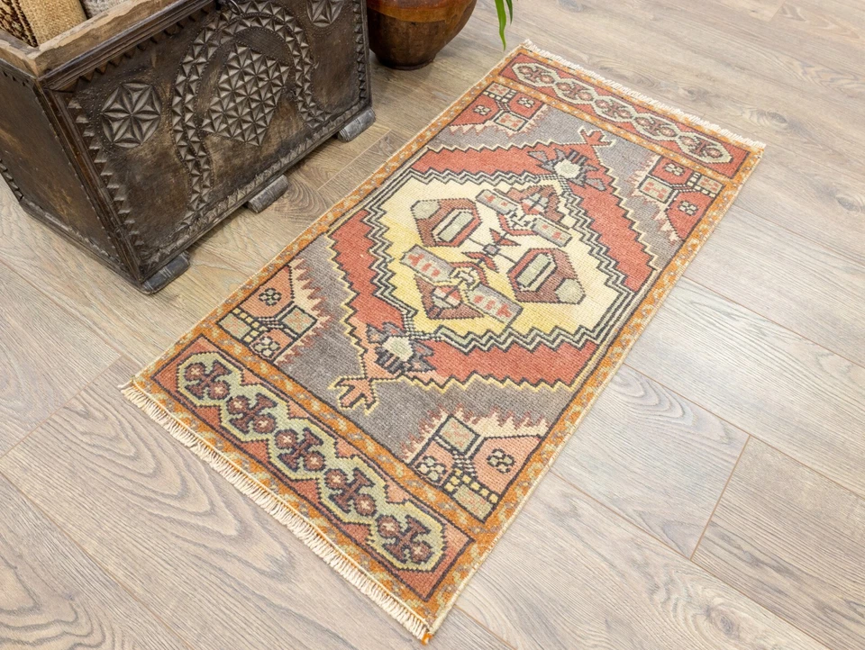 Turkish Oushak Rug 1.7x3.1 ft – Burnt Apricot & Taupe – Rustic Cottage Entry Mat - Image 4 of 4