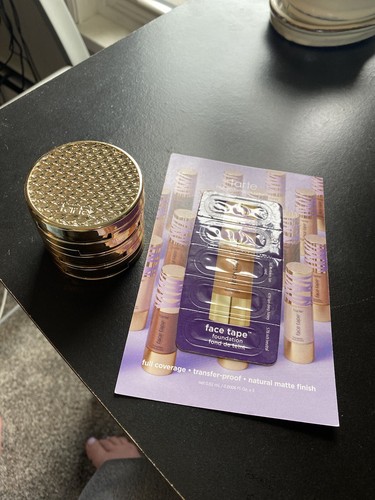 TARTE Stay Golden Amazonian Clay Cheek Set (3 Blushes 1 Highlighter) + FREE ๐ - Picture 2 of 3
