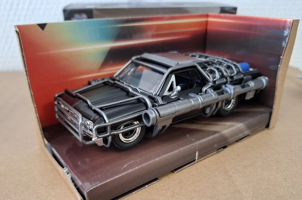JADA TOYS 1/32 - CHEVROLET EL CAMINO WITH CANNONS - 1967 34733BK