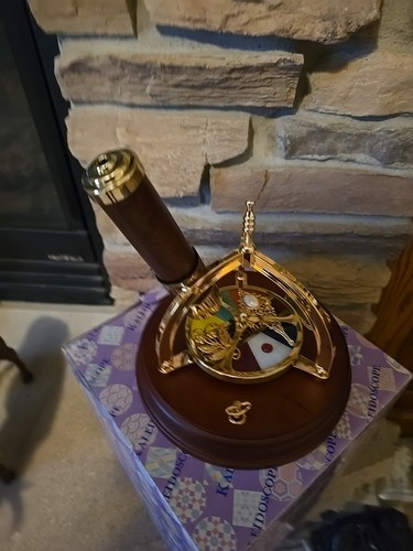 Comdisco Wind-Up Wood-Brass Moving Kaleidoscope Wheel & Music Stand W/Box (used) - Picture 3 of 10