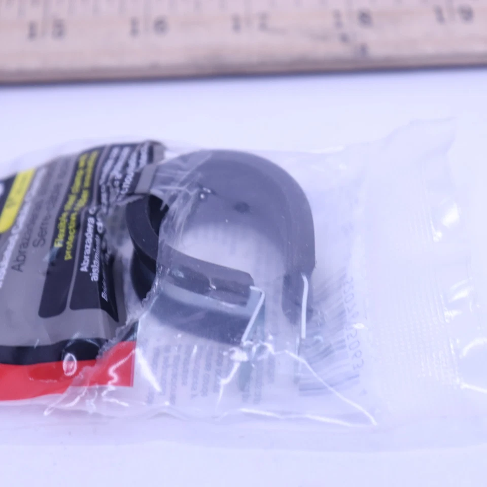 Abrazadera de acero aislada de goma Gardner Bender PPR-1600   Foto 4 de 4