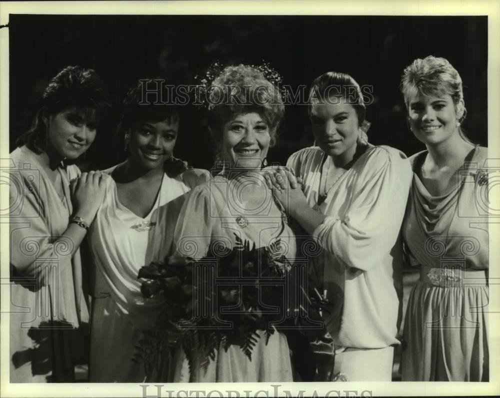1986 Press Photo Actress Charlotte Rae, co-stars in 